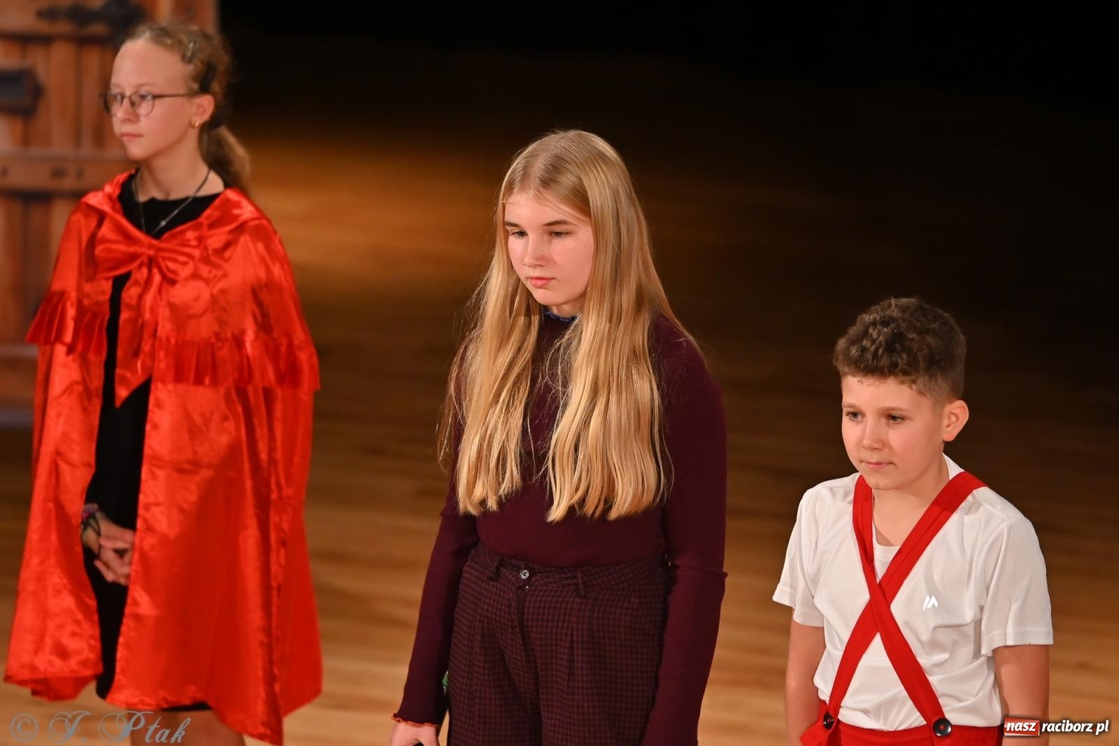 Zdjęcie w galerii na portalu naszraciborz.pl: Miejskie obchody Dnia Edukacji Narodowej i jubileusz 125-lecia SP 5 w Raciborzu wiadomości z regionu