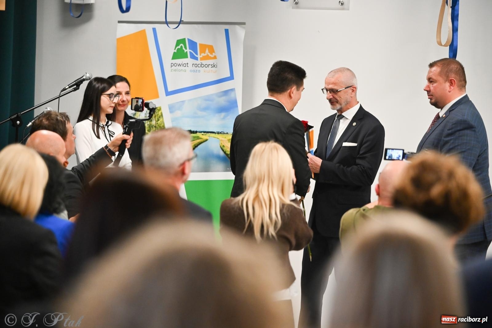 Zdjęcie w galerii na portalu naszraciborz.pl: Powiatowy Dzień Edukacji Narodowej w CKZiU nr 1 w Raciborzu [FOTO] wiadomości z regionu
