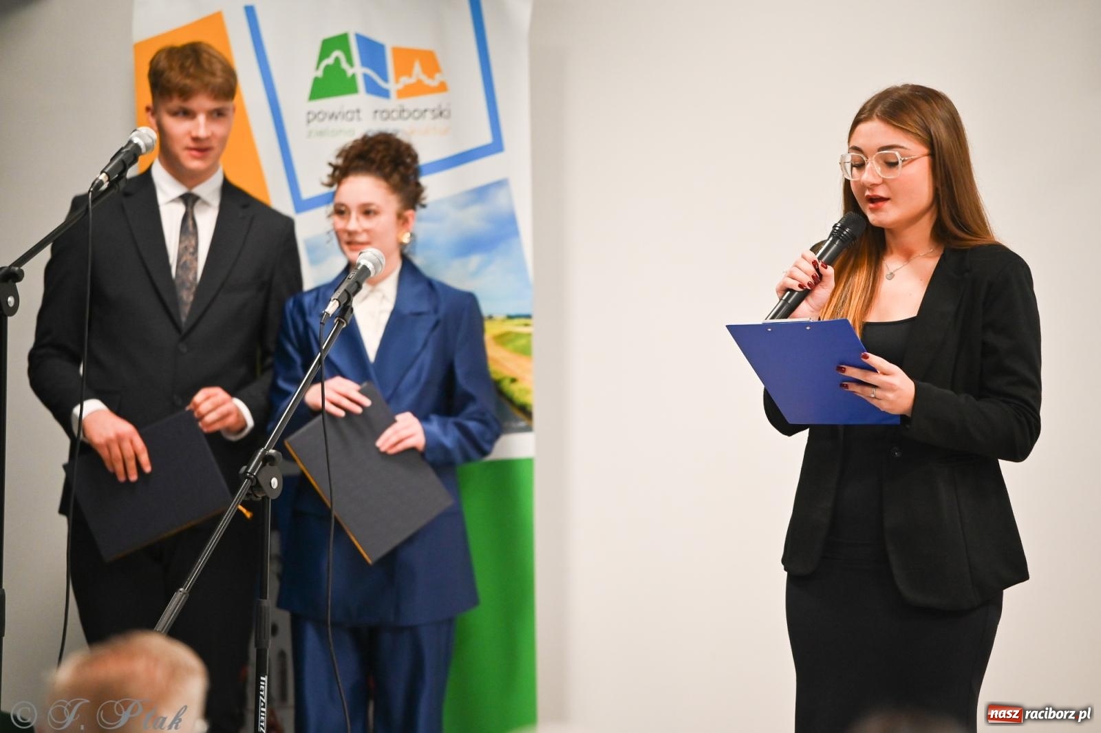 Zdjęcie w galerii na portalu naszraciborz.pl: Powiatowy Dzień Edukacji Narodowej w CKZiU nr 1 w Raciborzu [FOTO] wiadomości z regionu
