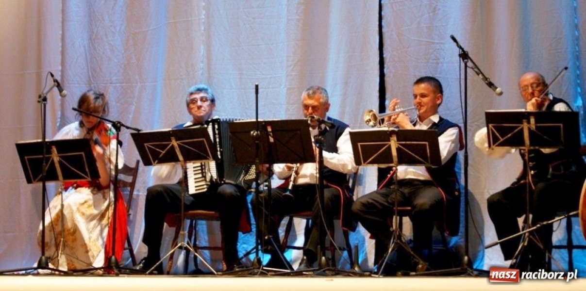 Zdjęcie w galerii na portalu naszraciborz.pl: Mała Strzecha ma już 15 lat wiadomości z regionu