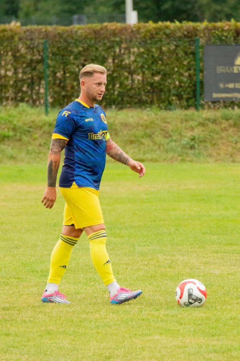 Zdjęcie w galerii na portalu naszraciborz.pl: Lider bez szans. LKS Brax-Ton Raszczyce górą  wiadomości z regionu