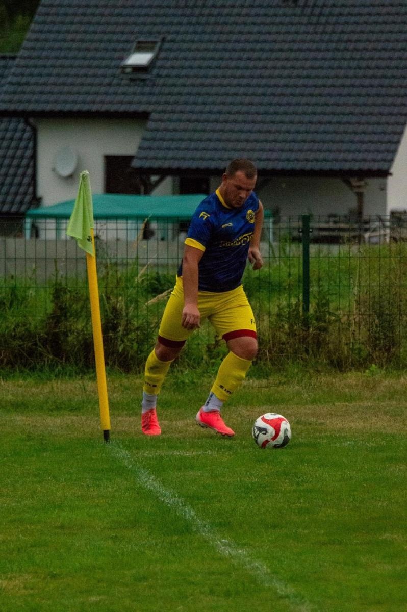 Zdjęcie w galerii na portalu naszraciborz.pl: Lider bez szans. LKS Brax-Ton Raszczyce górą  wiadomości z regionu