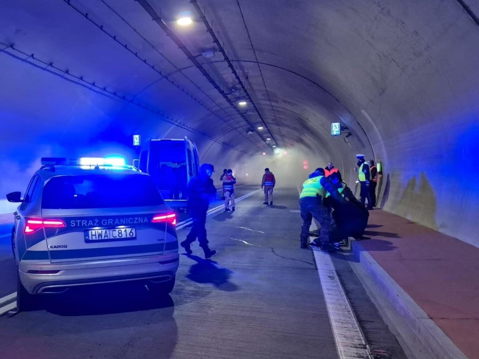 Zdjęcie w galerii na portalu naszraciborz.pl: Ćwiczenia Tunele Drogowe 2025 – Zwardoń (Laliki), tunel Emilia wiadomości z regionu