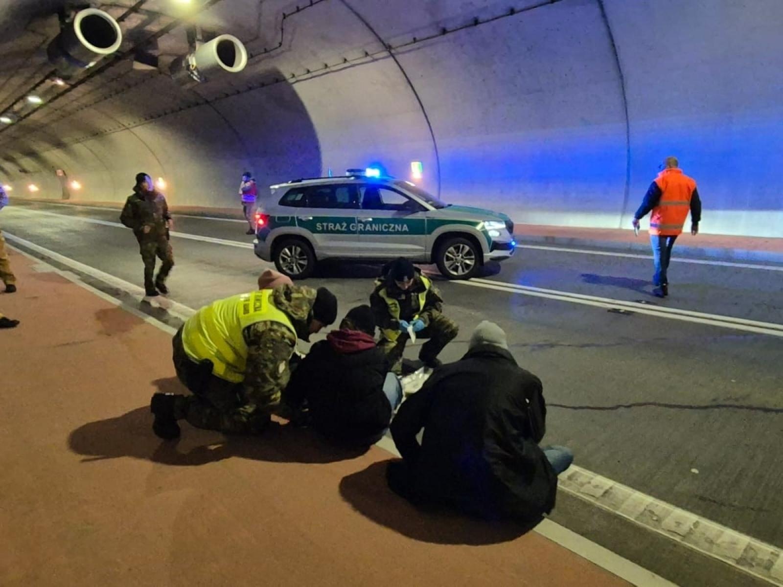 Zdjęcie w galerii na portalu naszraciborz.pl: Ćwiczenia Tunele Drogowe 2025 – Zwardoń (Laliki), tunel Emilia wiadomości z regionu