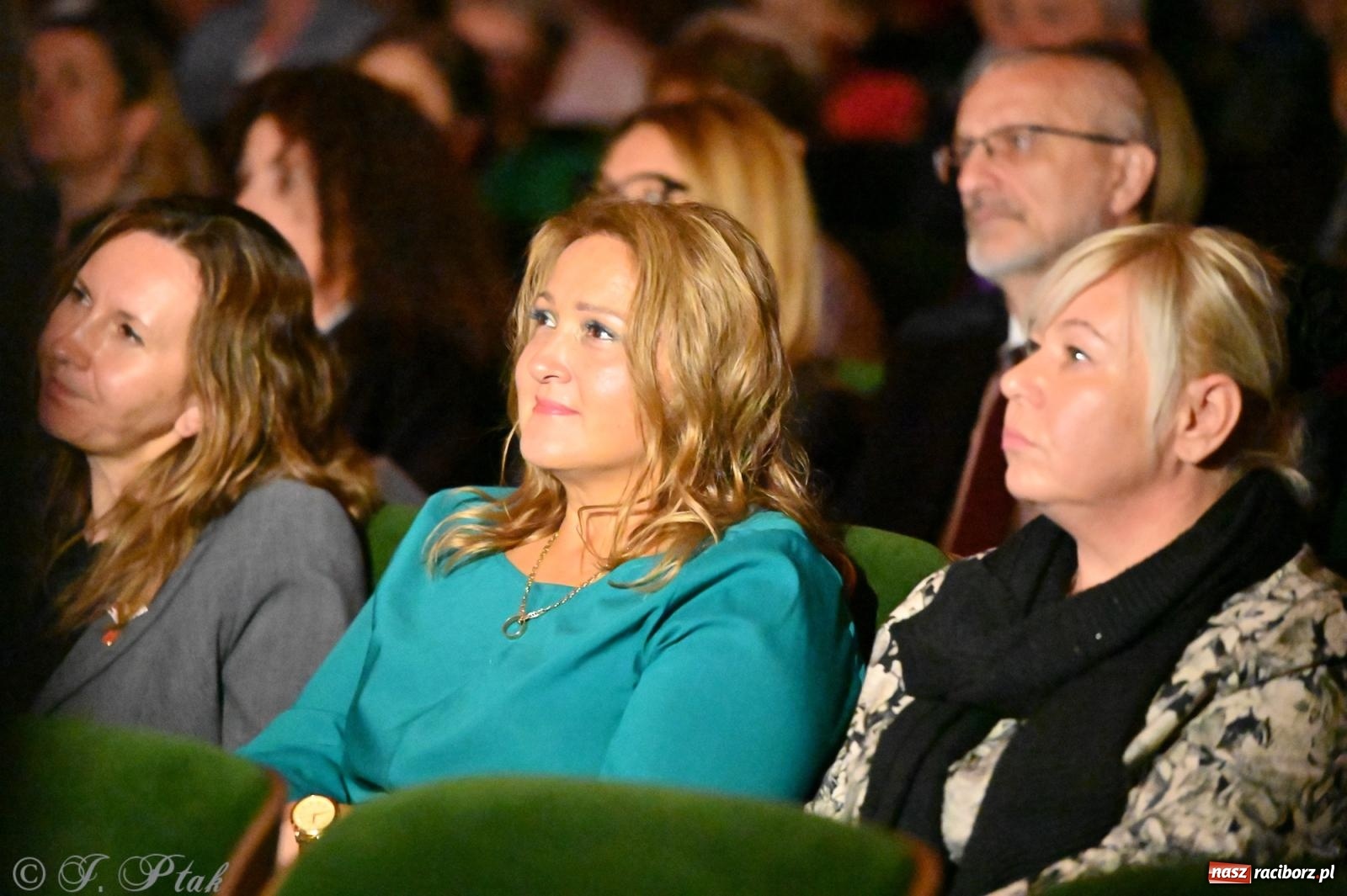 Zdjęcie w galerii na portalu naszraciborz.pl: 80 lat CKZiU nr 1 Budowlanka-Gastronomik. AI ożywiło stare zdjęcia [WIDEO] wiadomości z regionu