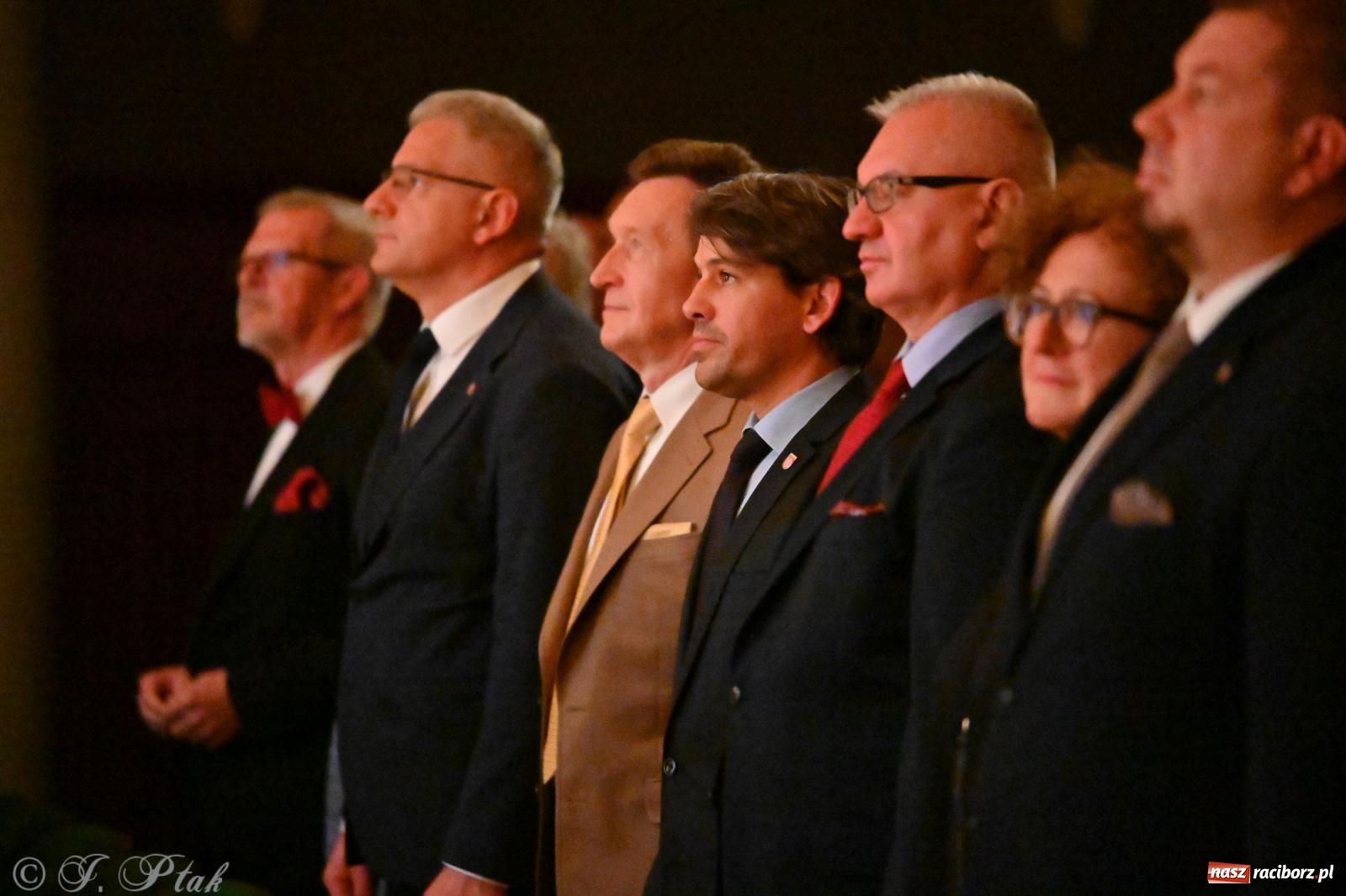 Zdjęcie w galerii na portalu naszraciborz.pl: 80 lat CKZiU nr 1 Budowlanka-Gastronomik. AI ożywiło stare zdjęcia [WIDEO] wiadomości z regionu