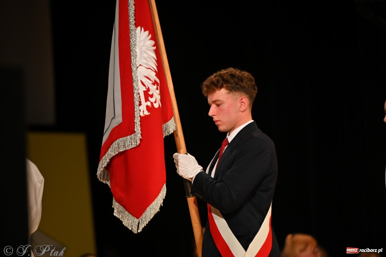 Zdjęcie w galerii na portalu naszraciborz.pl: 80 lat CKZiU nr 1 Budowlanka-Gastronomik. AI ożywiło stare zdjęcia [WIDEO] wiadomości z regionu