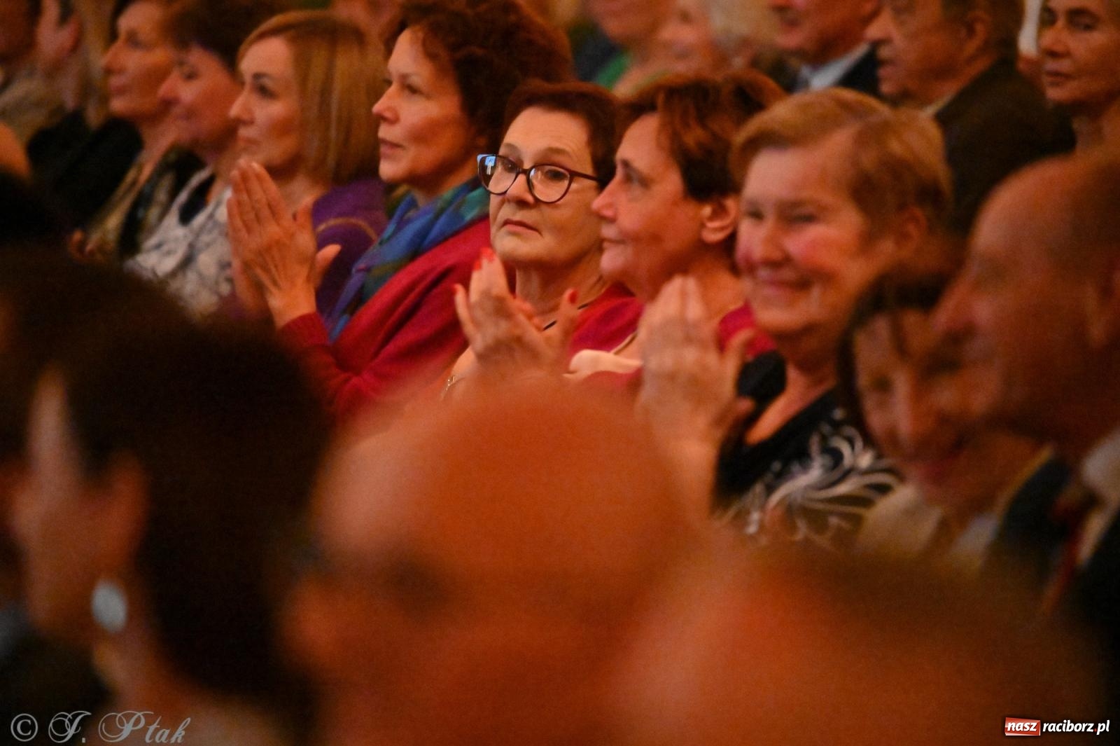 Zdjęcie w galerii na portalu naszraciborz.pl: 80 lat CKZiU nr 1 Budowlanka-Gastronomik. AI ożywiło stare zdjęcia [WIDEO] wiadomości z regionu