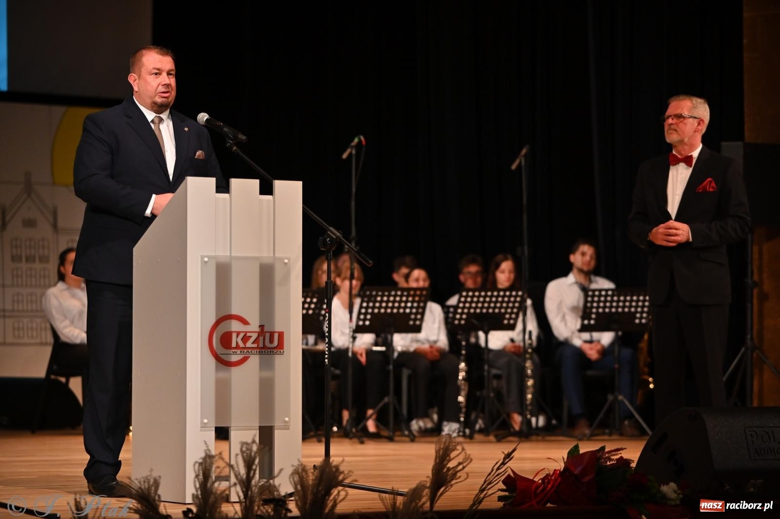 Zdjęcie w galerii na portalu naszraciborz.pl: 80 lat CKZiU nr 1 Budowlanka-Gastronomik. AI ożywiło stare zdjęcia [WIDEO] wiadomości z regionu