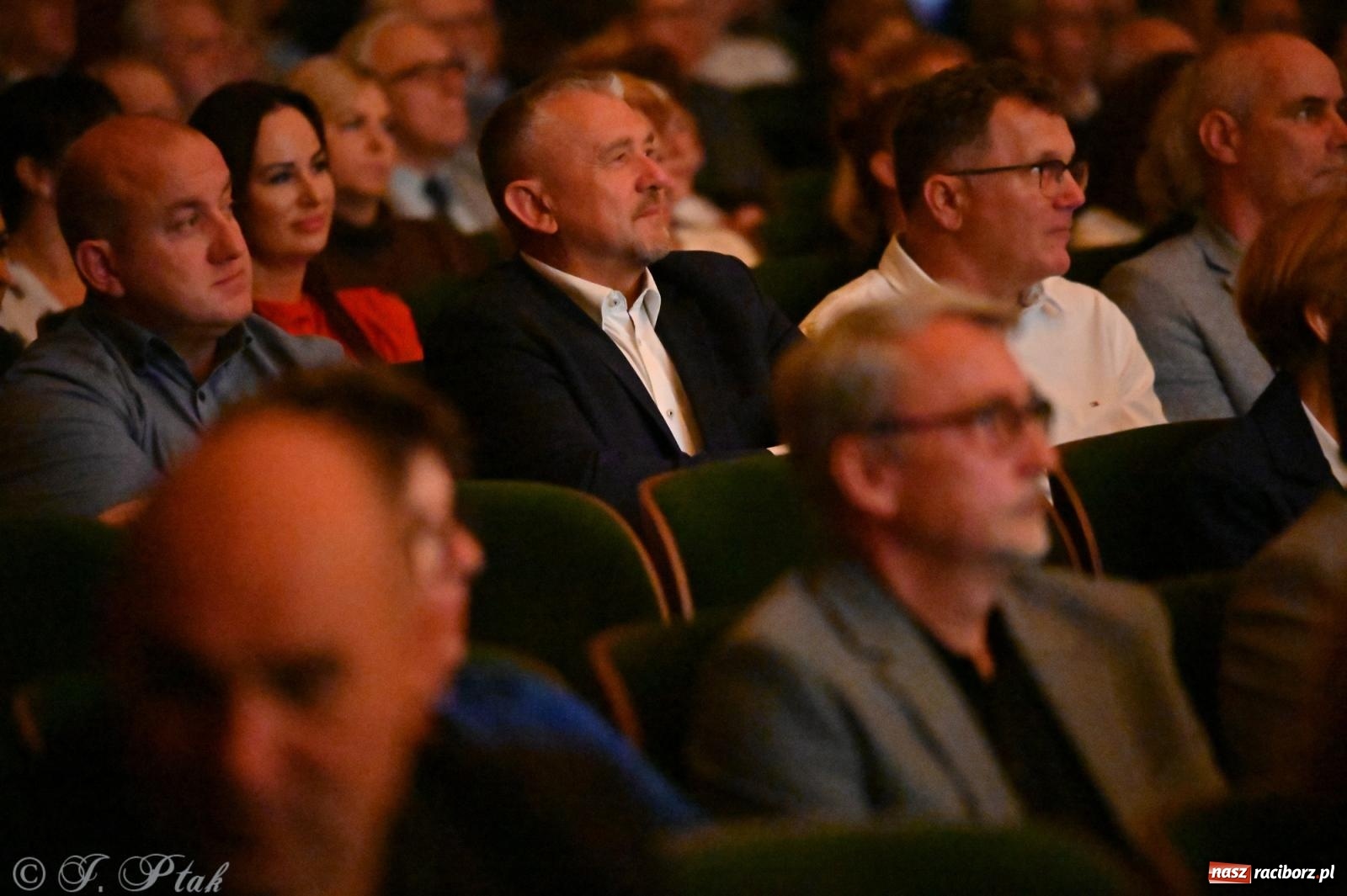 Zdjęcie w galerii na portalu naszraciborz.pl: 80 lat CKZiU nr 1 Budowlanka-Gastronomik. AI ożywiło stare zdjęcia [WIDEO] wiadomości z regionu