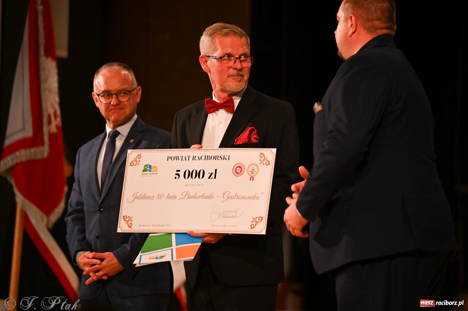 Zdjęcie w galerii na portalu naszraciborz.pl: 80 lat CKZiU nr 1 Budowlanka-Gastronomik. AI ożywiło stare zdjęcia [WIDEO] wiadomości z regionu