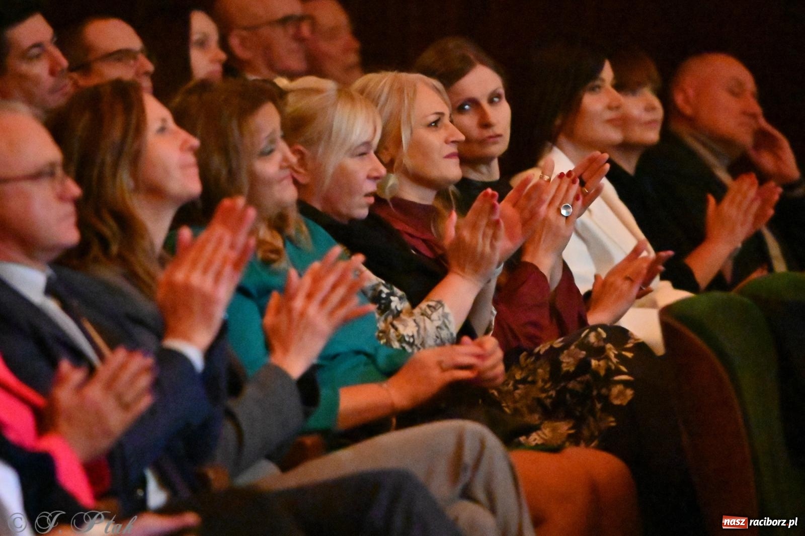 Zdjęcie w galerii na portalu naszraciborz.pl: 80 lat CKZiU nr 1 Budowlanka-Gastronomik. AI ożywiło stare zdjęcia [WIDEO] wiadomości z regionu
