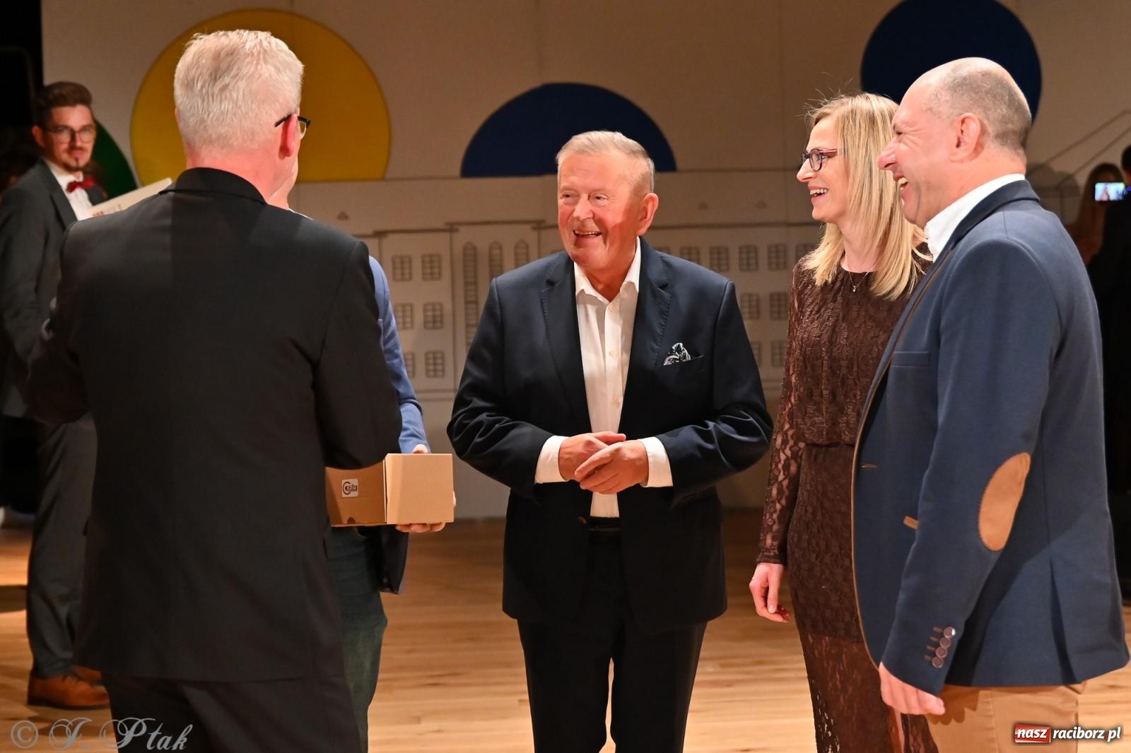 Zdjęcie w galerii na portalu naszraciborz.pl: 80 lat CKZiU nr 1 Budowlanka-Gastronomik. AI ożywiło stare zdjęcia [WIDEO] wiadomości z regionu