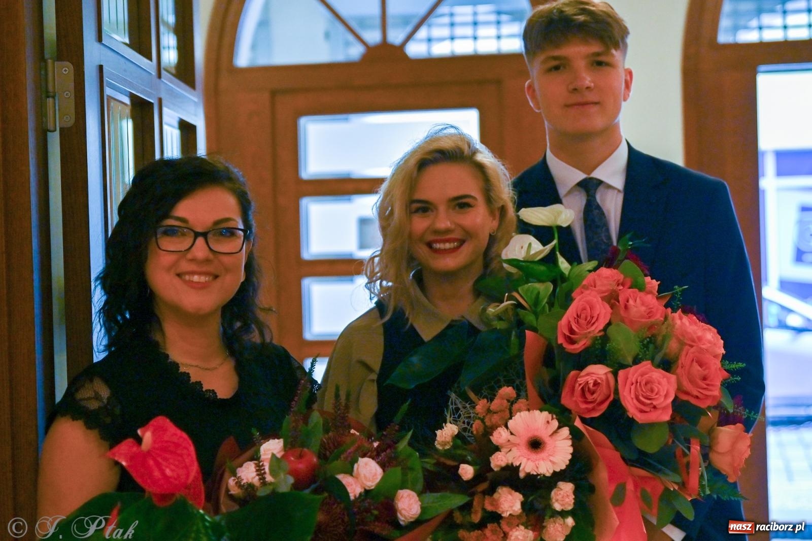 Zdjęcie w galerii na portalu naszraciborz.pl: 80 lat CKZiU nr 1 Budowlanka-Gastronomik. AI ożywiło stare zdjęcia [WIDEO] wiadomości z regionu