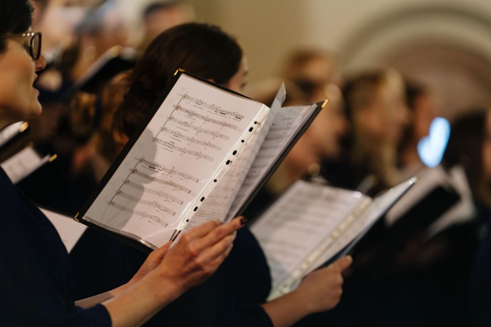 Zdjęcie w galerii na portalu naszraciborz.pl: Muzyka, która łączy serca. Dziesięć lat Chóru Ars Cantandi z Zawady Książęcej wiadomości z regionu