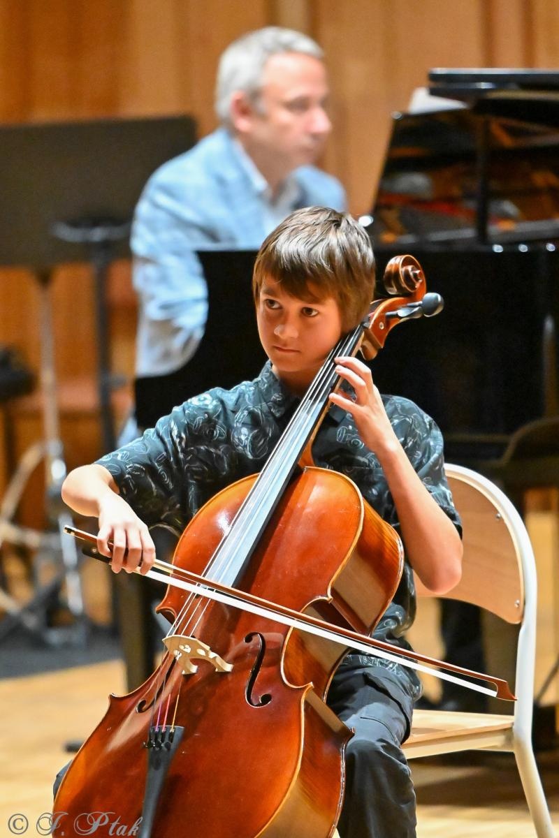 Zdjęcie w galerii na portalu naszraciborz.pl: Muzyczny hołd dla nauczycieli w raciborskiej szkole muzycznej wiadomości z regionu