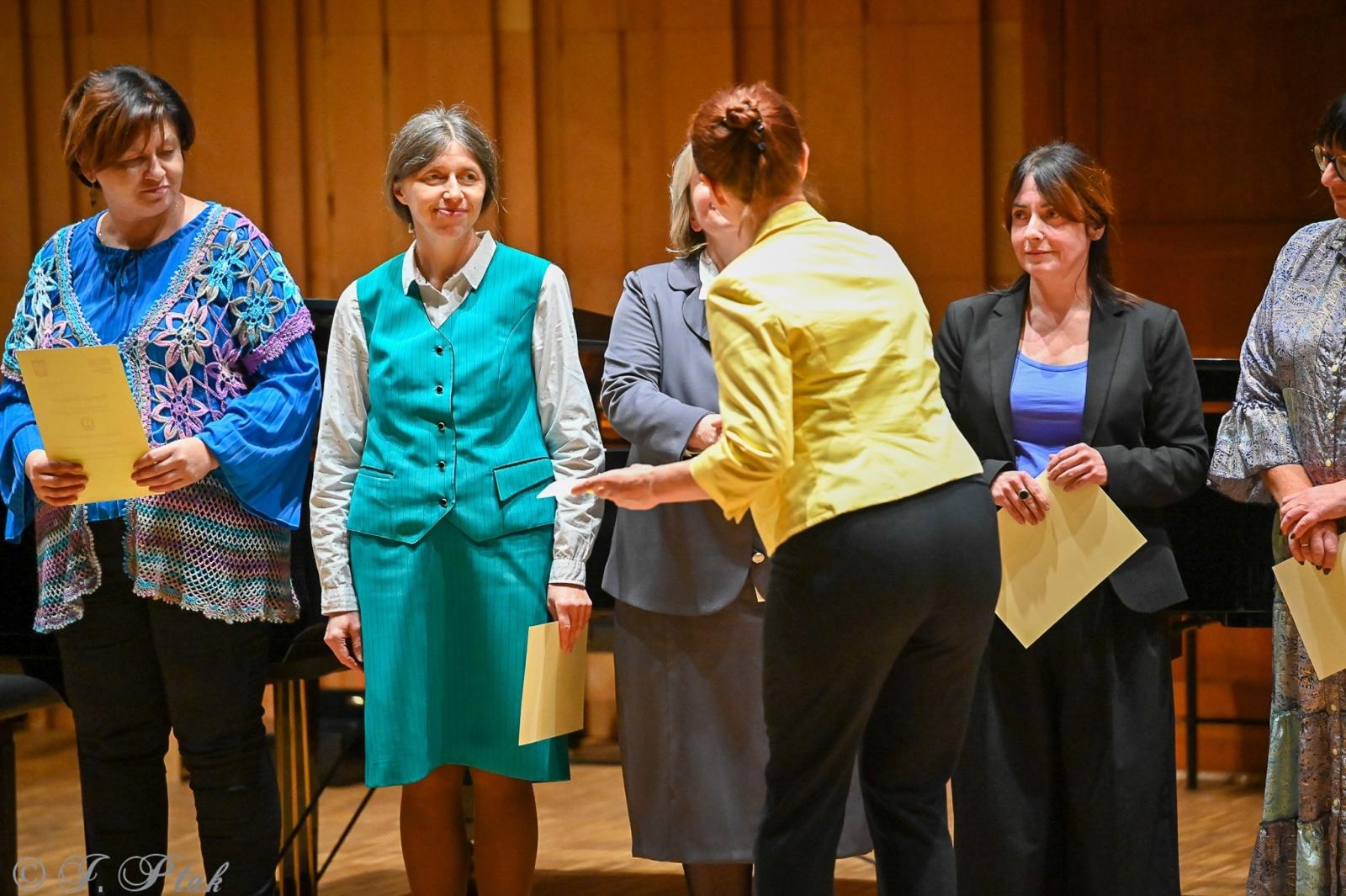 Zdjęcie w galerii na portalu naszraciborz.pl: Muzyczny hołd dla nauczycieli w raciborskiej szkole muzycznej wiadomości z regionu