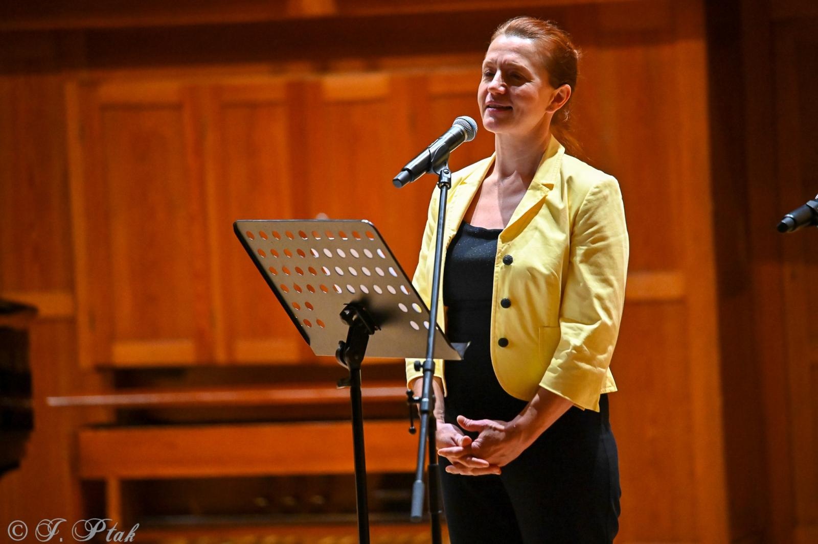 Zdjęcie w galerii na portalu naszraciborz.pl: Muzyczny hołd dla nauczycieli w raciborskiej szkole muzycznej wiadomości z regionu