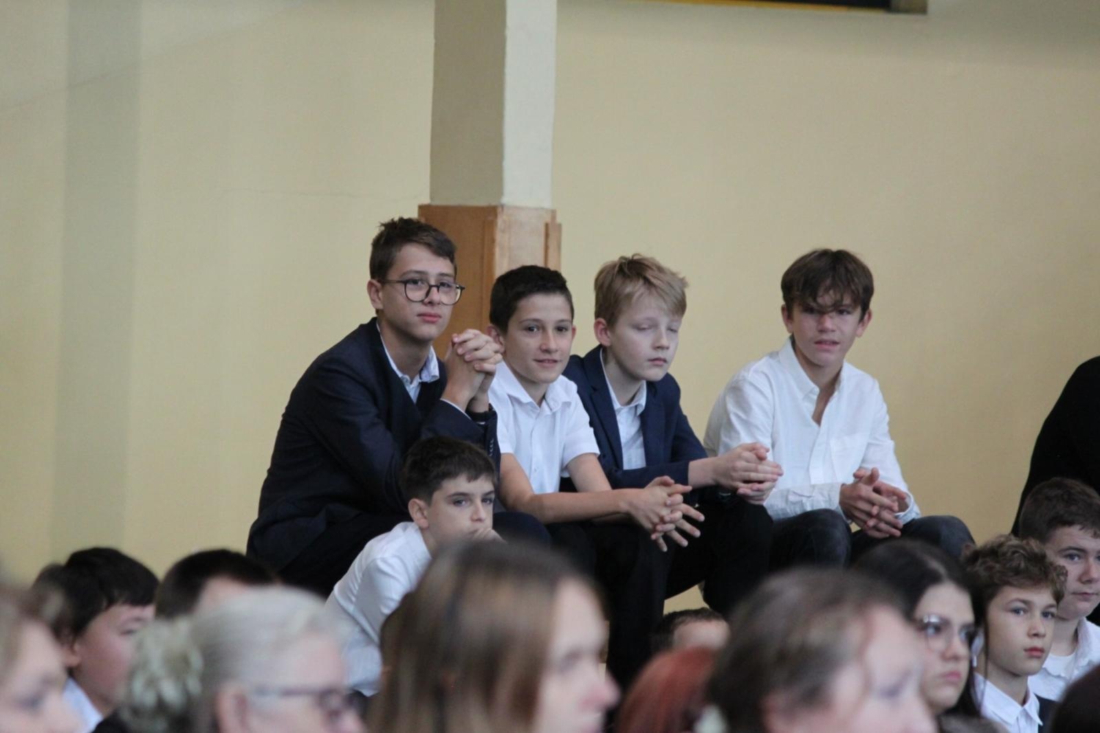 Zdjęcie w galerii na portalu naszraciborz.pl: Wdzięczność, wyróżnienia i radość z osiągnięć. Dzień Edukacji Narodowej w Gminie Nędza wiadomości z regionu