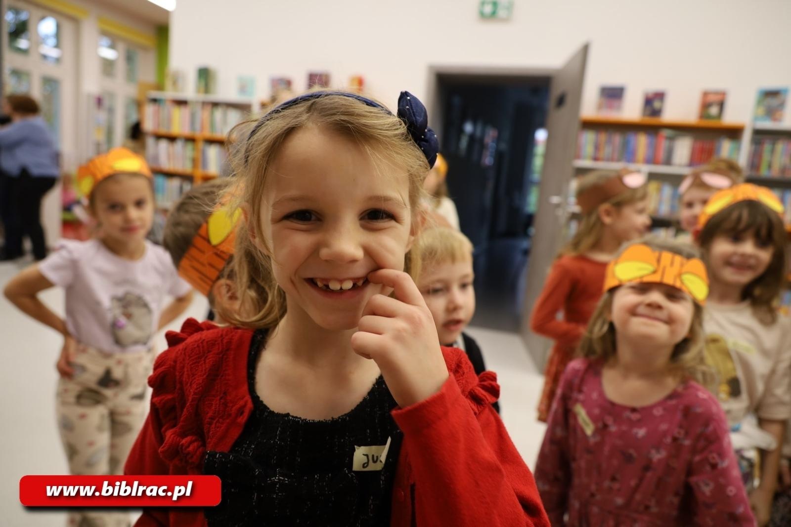 Zdjęcie w galerii na portalu naszraciborz.pl: Sto Lat dla Kubusia Puchatka w raciborskiej bibliotece wiadomości z regionu