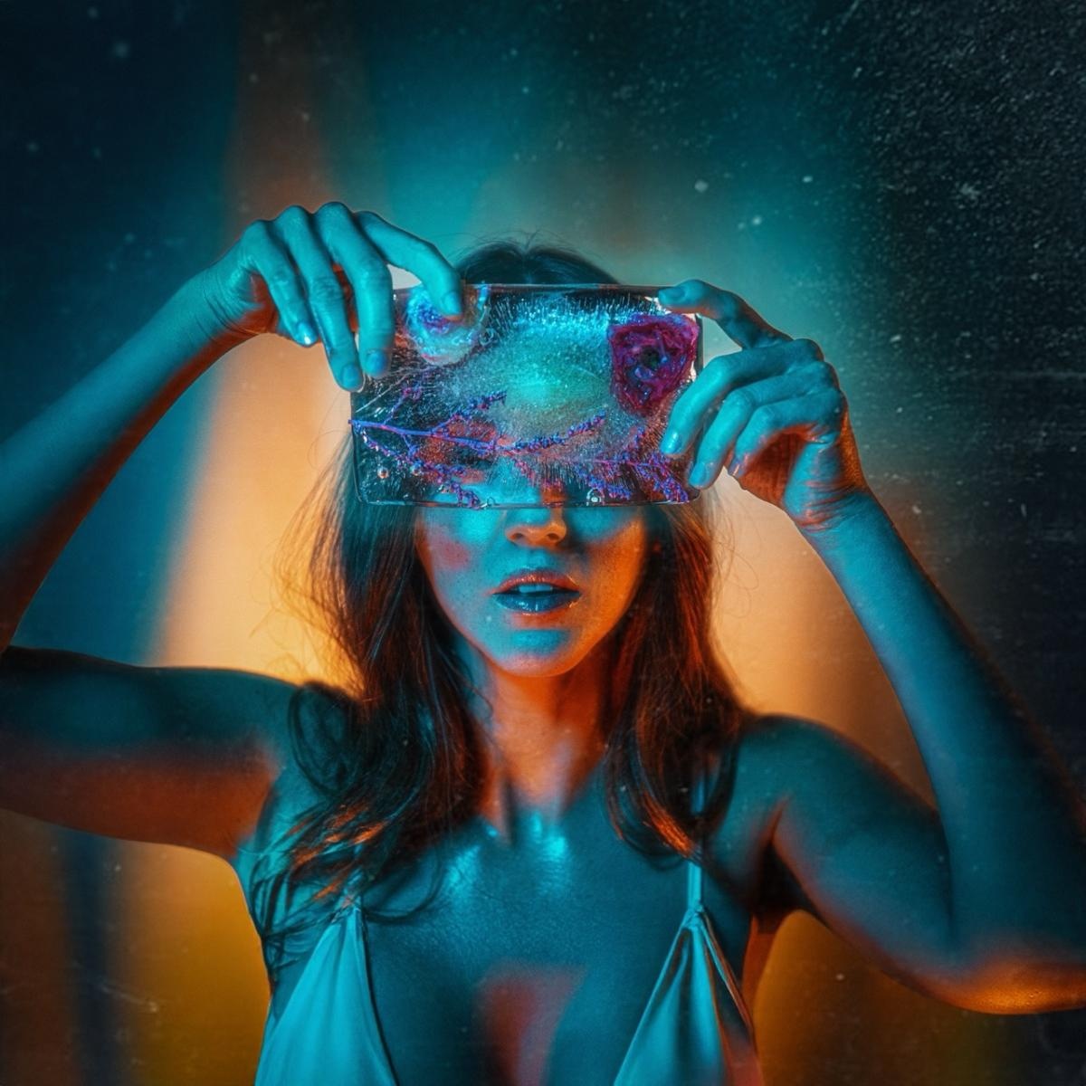 Zdjęcie w galerii na portalu naszraciborz.pl: Ada Tril odkrywa Islandię - trzeci singiel z nadchodzącej EP Zmiany Klimatu wiadomości z regionu