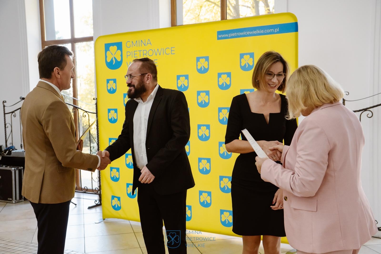 Zdjęcie w galerii na portalu naszraciborz.pl: Dzień Edukacji Narodowej w gminie Pietrowice Wielkie [FOTO] wiadomości z regionu