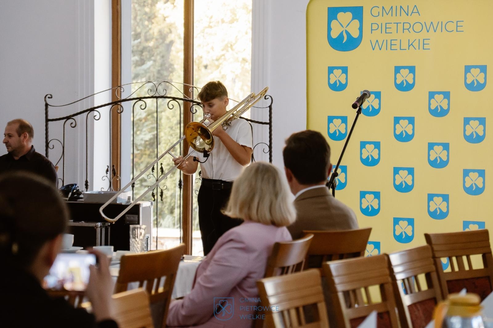 Zdjęcie w galerii na portalu naszraciborz.pl: Dzień Edukacji Narodowej w gminie Pietrowice Wielkie [FOTO] wiadomości z regionu
