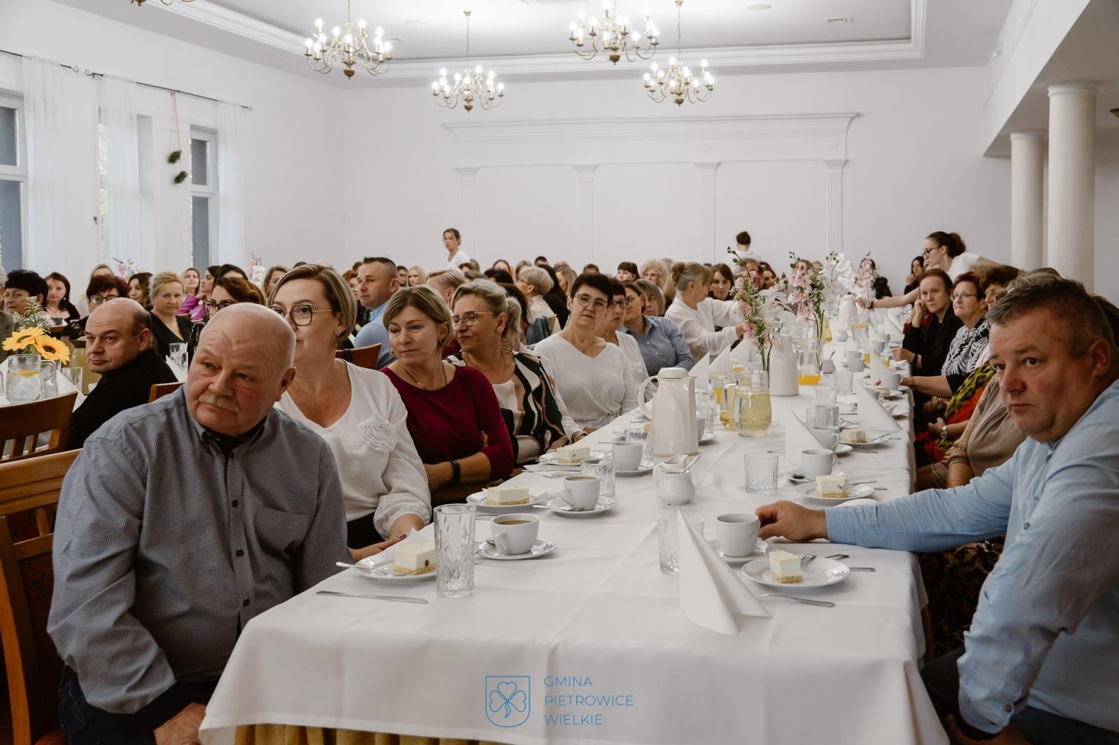 Zdjęcie w galerii na portalu naszraciborz.pl: Dzień Edukacji Narodowej w gminie Pietrowice Wielkie [FOTO] wiadomości z regionu