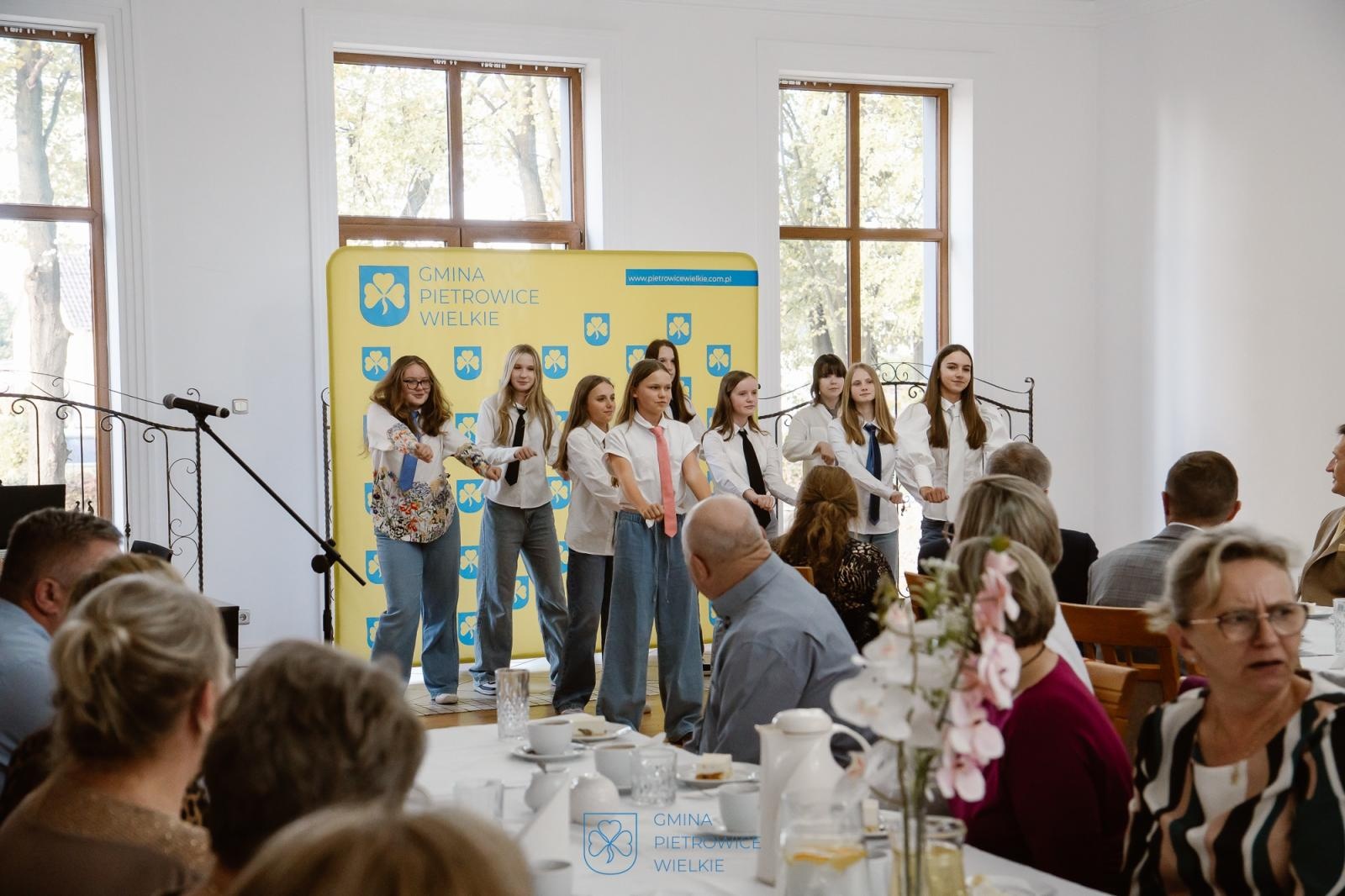 Zdjęcie w galerii na portalu naszraciborz.pl: Dzień Edukacji Narodowej w gminie Pietrowice Wielkie [FOTO] wiadomości z regionu
