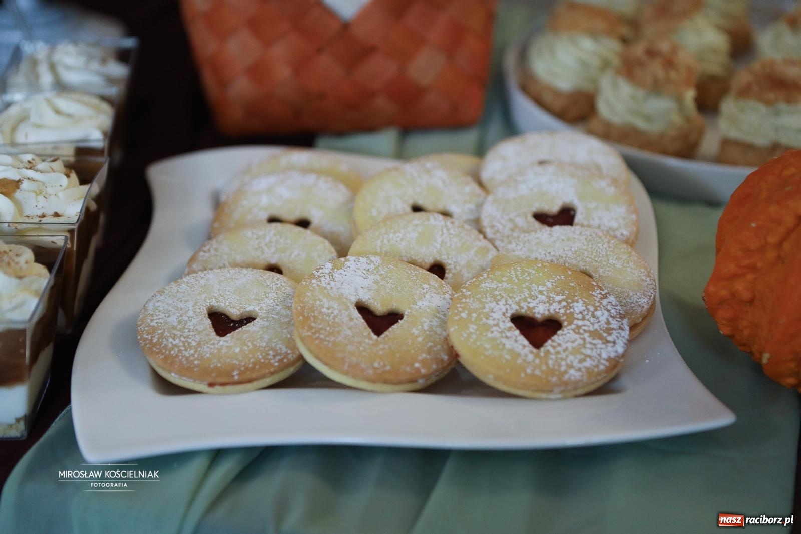 Zdjęcie w galerii na portalu naszraciborz.pl: I Powiatowy Festiwal Piosenki Przedszkolnej Jesienne Nutki w Raciborzu [FOTO i WIDEO] wiadomości z regionu