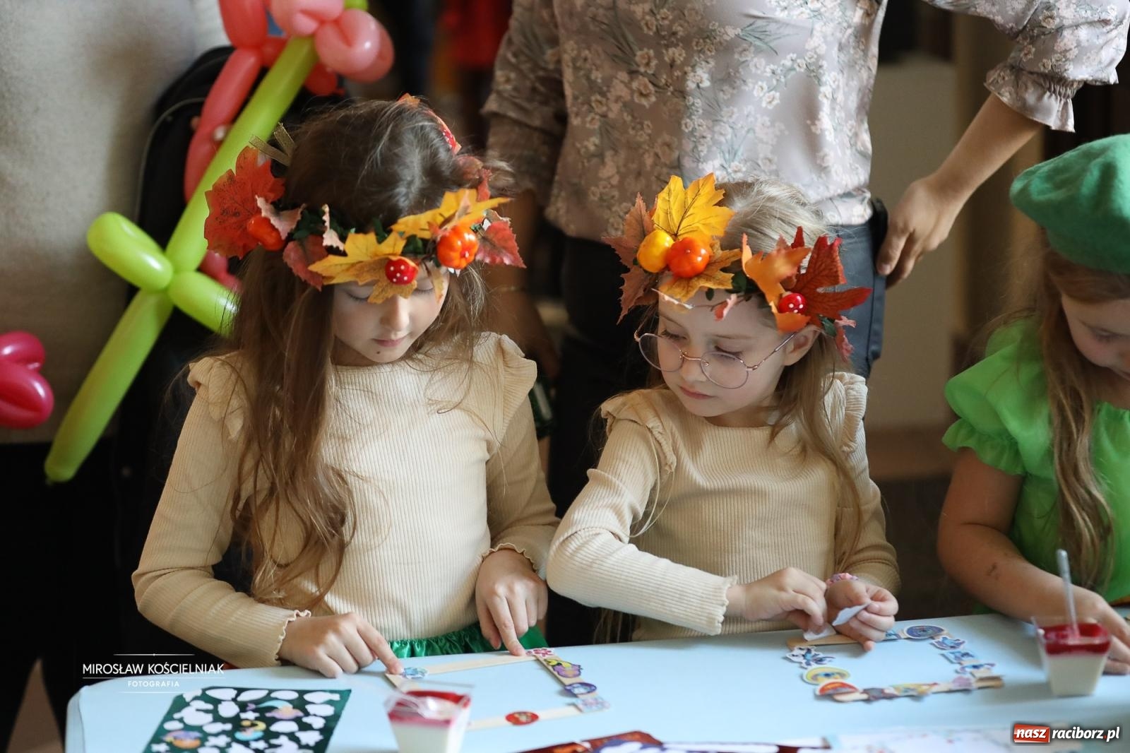 Zdjęcie w galerii na portalu naszraciborz.pl: I Powiatowy Festiwal Piosenki Przedszkolnej Jesienne Nutki w Raciborzu [FOTO i WIDEO] wiadomości z regionu