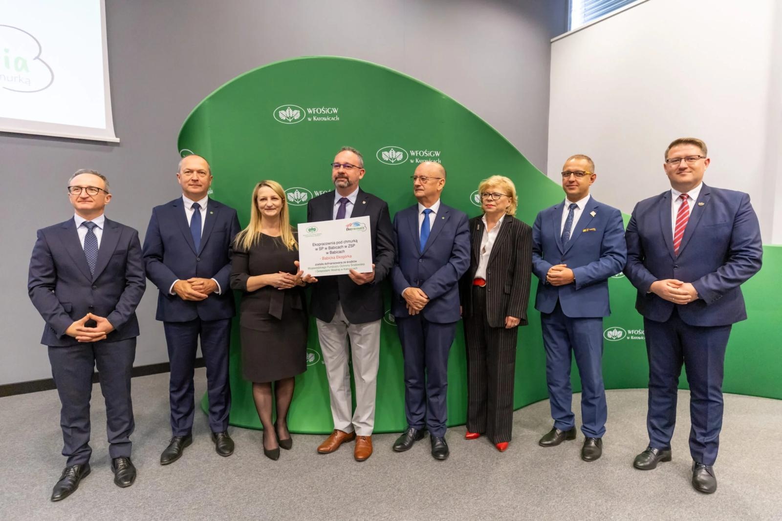 Zdjęcie w galerii na portalu naszraciborz.pl: Edukacja blisko natury: nowe ekopracownie pod chmurką w powiecie raciborskim wiadomości z regionu