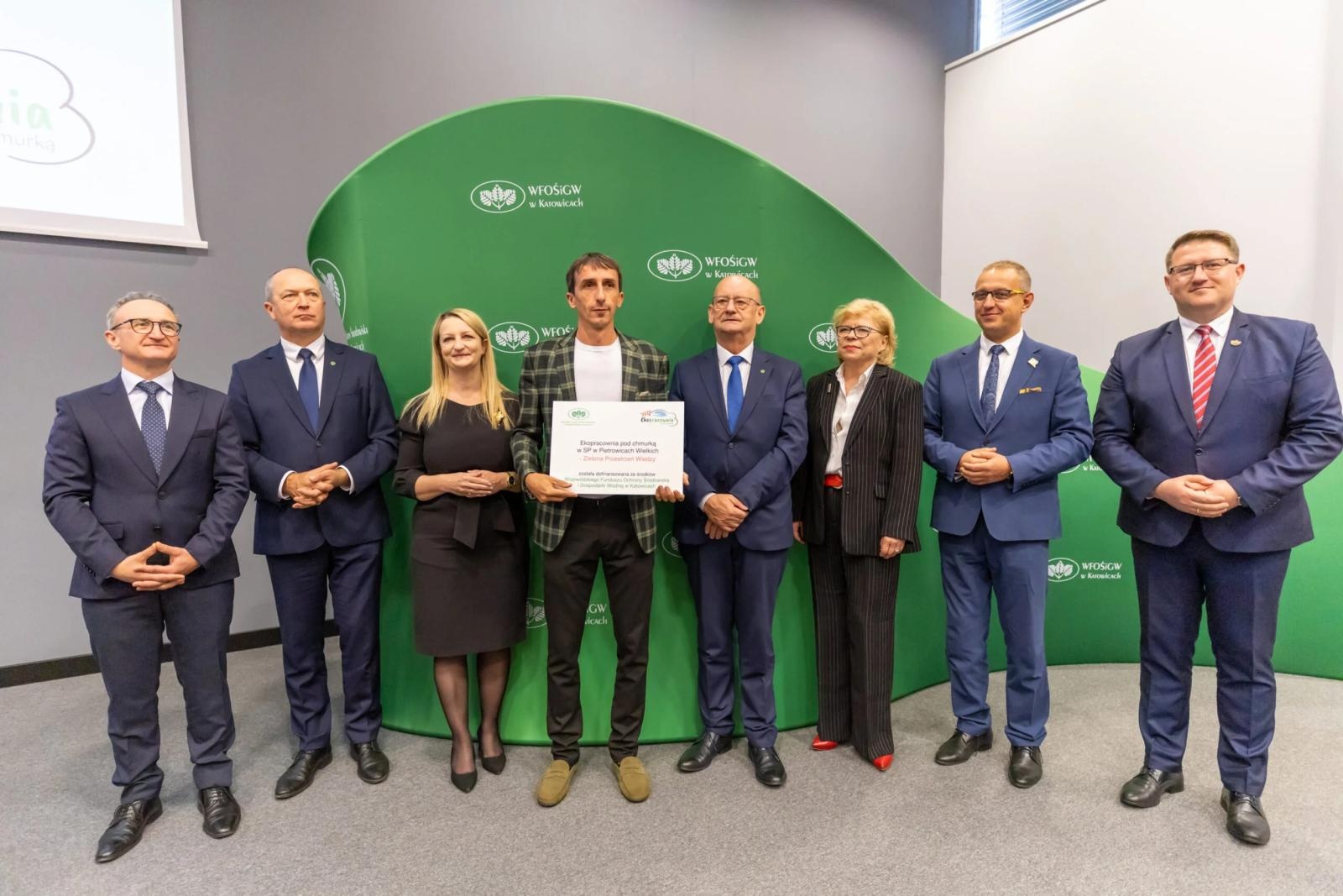 Zdjęcie w galerii na portalu naszraciborz.pl: Edukacja blisko natury: nowe ekopracownie pod chmurką w powiecie raciborskim wiadomości z regionu