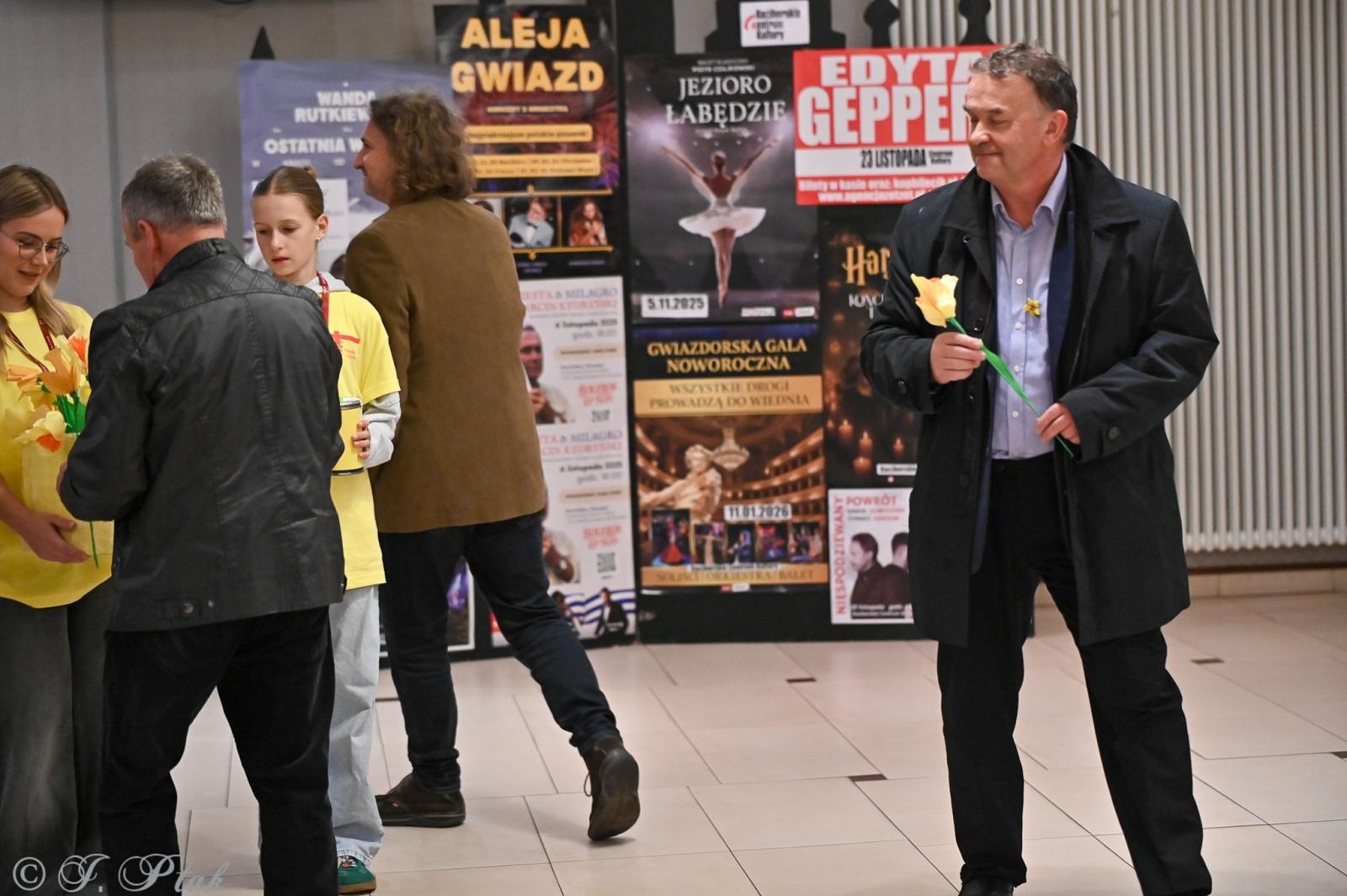 Zdjęcie w galerii na portalu naszraciborz.pl: Głosy dla Hospicjum 2025 – koncert dobroczynny w Raciborskim Centrum Kultury wiadomości z regionu