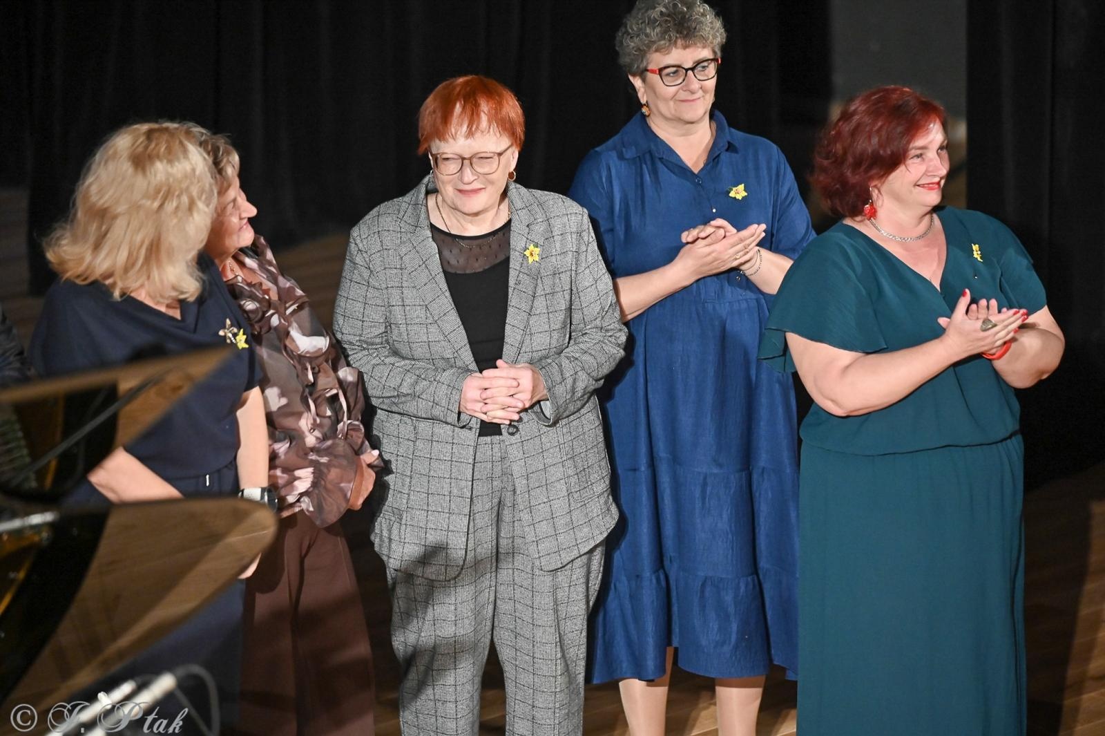 Zdjęcie w galerii na portalu naszraciborz.pl: Głosy dla Hospicjum 2025 – koncert dobroczynny w Raciborskim Centrum Kultury wiadomości z regionu