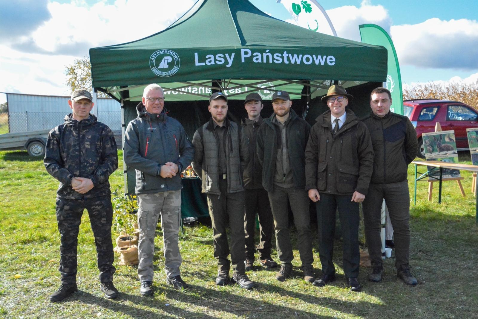 Zdjęcie w galerii na portalu naszraciborz.pl: Hubertus w Kornowacu – jeźdźcy, tradycja i dobra zabawa [FOTO i WIDEO] wiadomości z regionu
