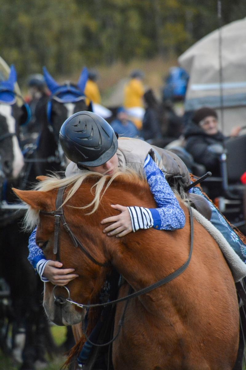 Zdjęcie w galerii na portalu naszraciborz.pl: Hubertus w Kornowacu – jeźdźcy, tradycja i dobra zabawa [FOTO i WIDEO] wiadomości z regionu