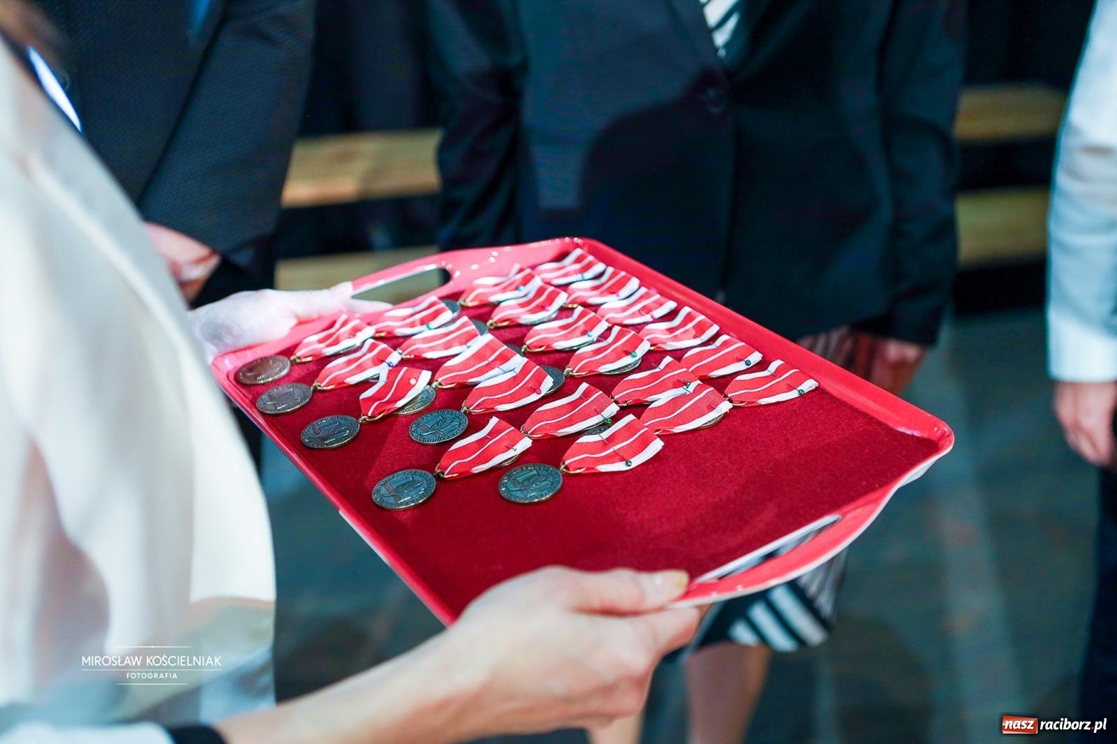 Zdjęcie w galerii na portalu naszraciborz.pl: 120 lat ZNP i 80 lat działalności w Raciborzu. Uroczysty Dzień Związkowca w Strzesze [FOTO] wiadomości z regionu