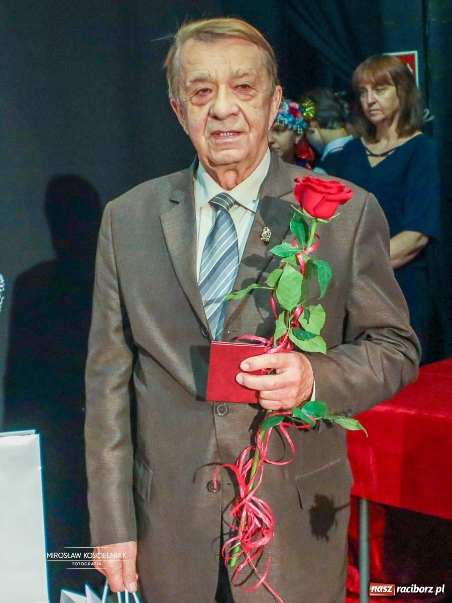 Zdjęcie w galerii na portalu naszraciborz.pl: 120 lat ZNP i 80 lat działalności w Raciborzu. Uroczysty Dzień Związkowca w Strzesze [FOTO] wiadomości z regionu