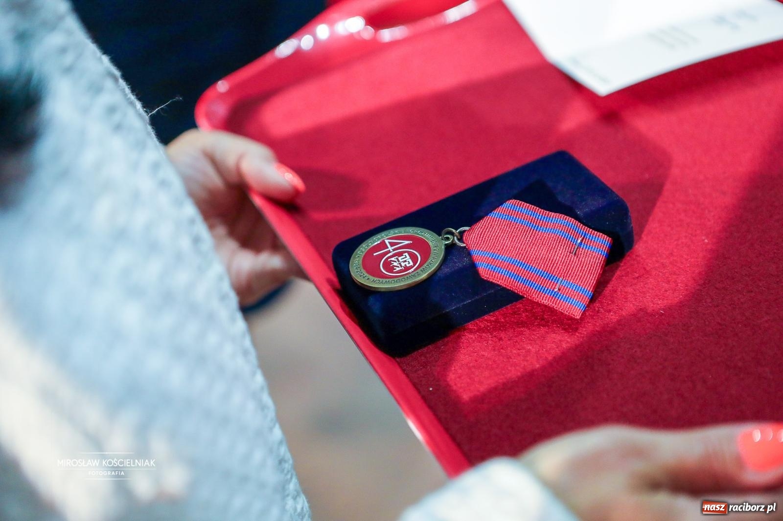 Zdjęcie w galerii na portalu naszraciborz.pl: 120 lat ZNP i 80 lat działalności w Raciborzu. Uroczysty Dzień Związkowca w Strzesze [FOTO] wiadomości z regionu