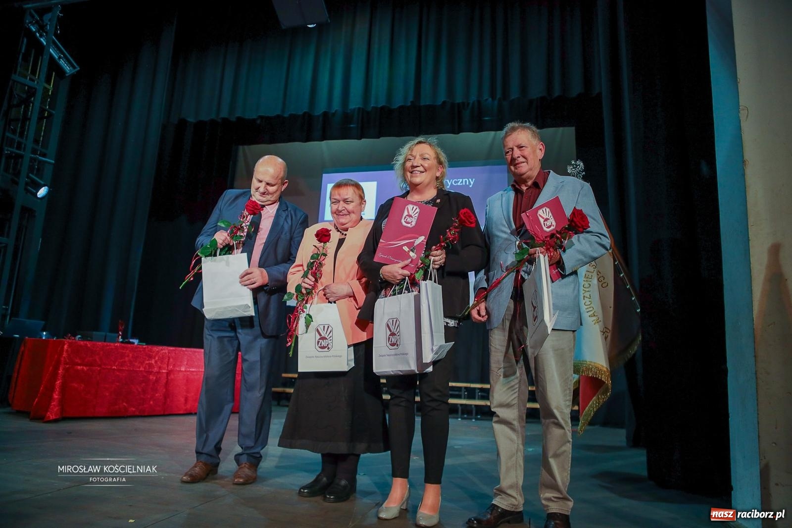 Zdjęcie w galerii na portalu naszraciborz.pl: 120 lat ZNP i 80 lat działalności w Raciborzu. Uroczysty Dzień Związkowca w Strzesze [FOTO] wiadomości z regionu