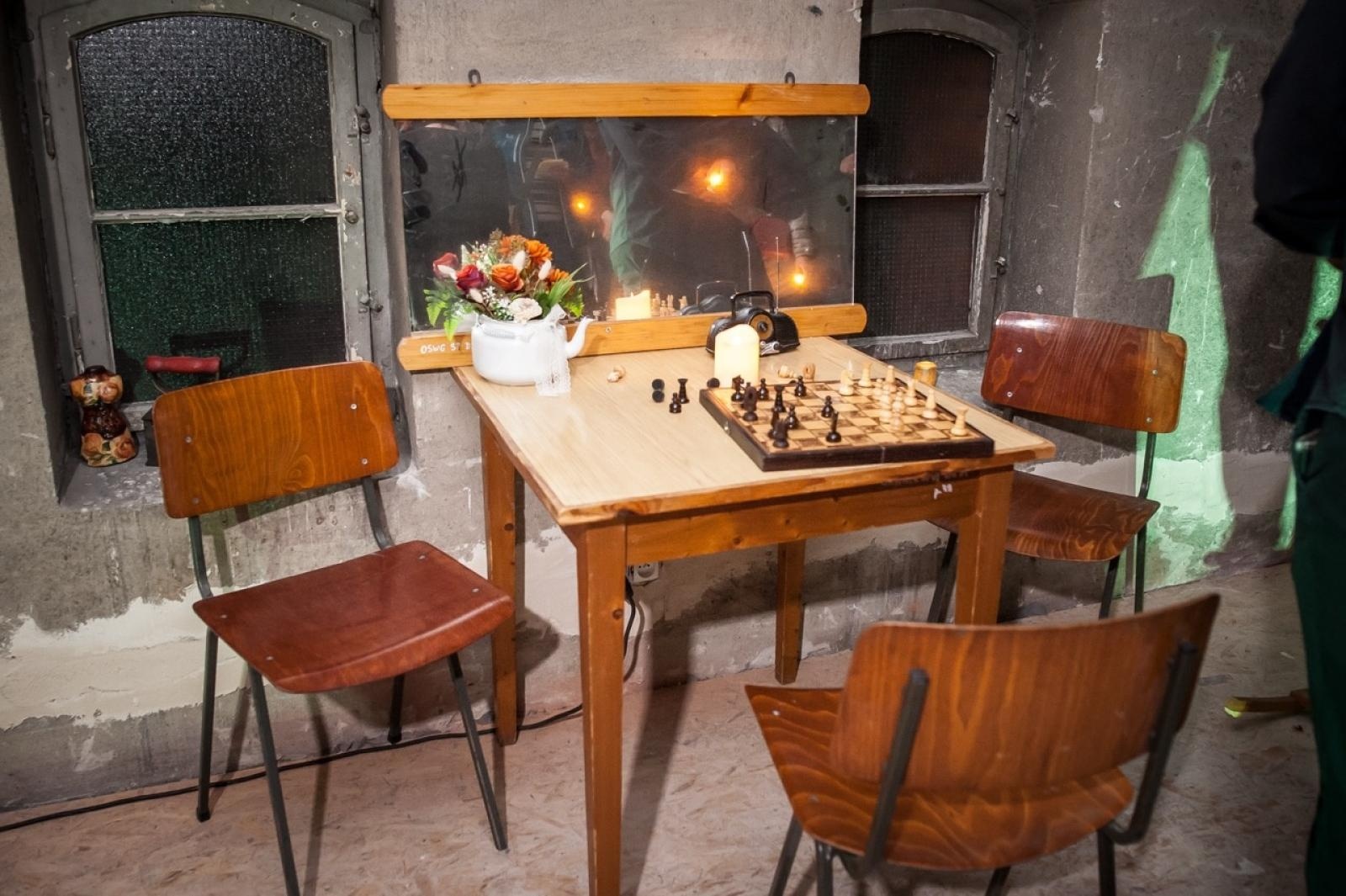 Zdjęcie w galerii na portalu naszraciborz.pl: Na tropie raciborskich masonów. Historyczny wieczór w raciborskim ośrodku dla niesłyszących [FOTO] wiadomości z regionu