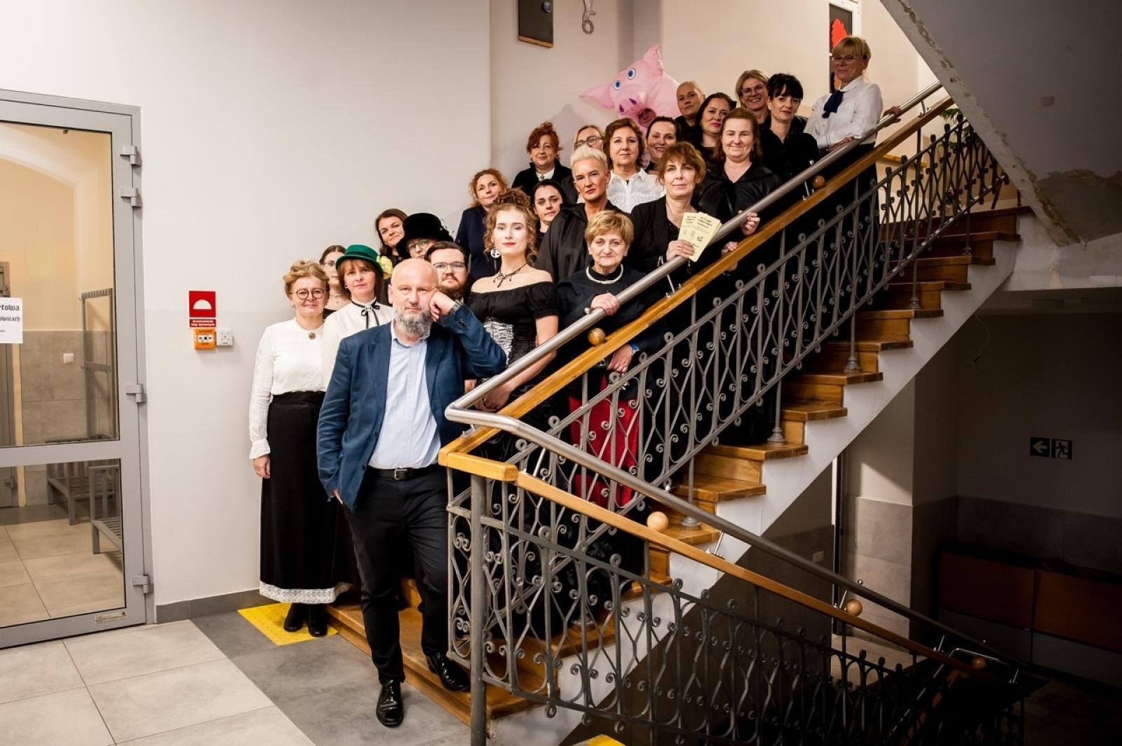 Zdjęcie w galerii na portalu naszraciborz.pl: Na tropie raciborskich masonów. Historyczny wieczór w raciborskim ośrodku dla niesłyszących [FOTO] wiadomości z regionu