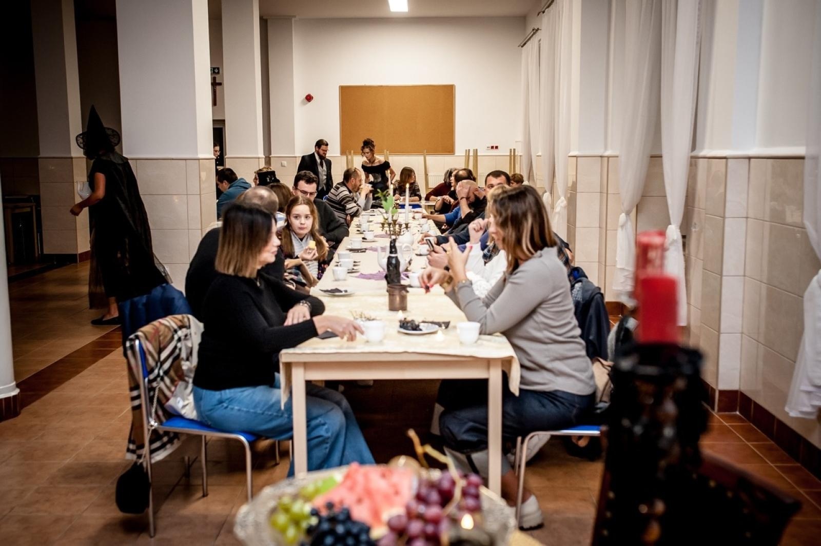 Zdjęcie w galerii na portalu naszraciborz.pl: Na tropie raciborskich masonów. Historyczny wieczór w raciborskim ośrodku dla niesłyszących [FOTO] wiadomości z regionu