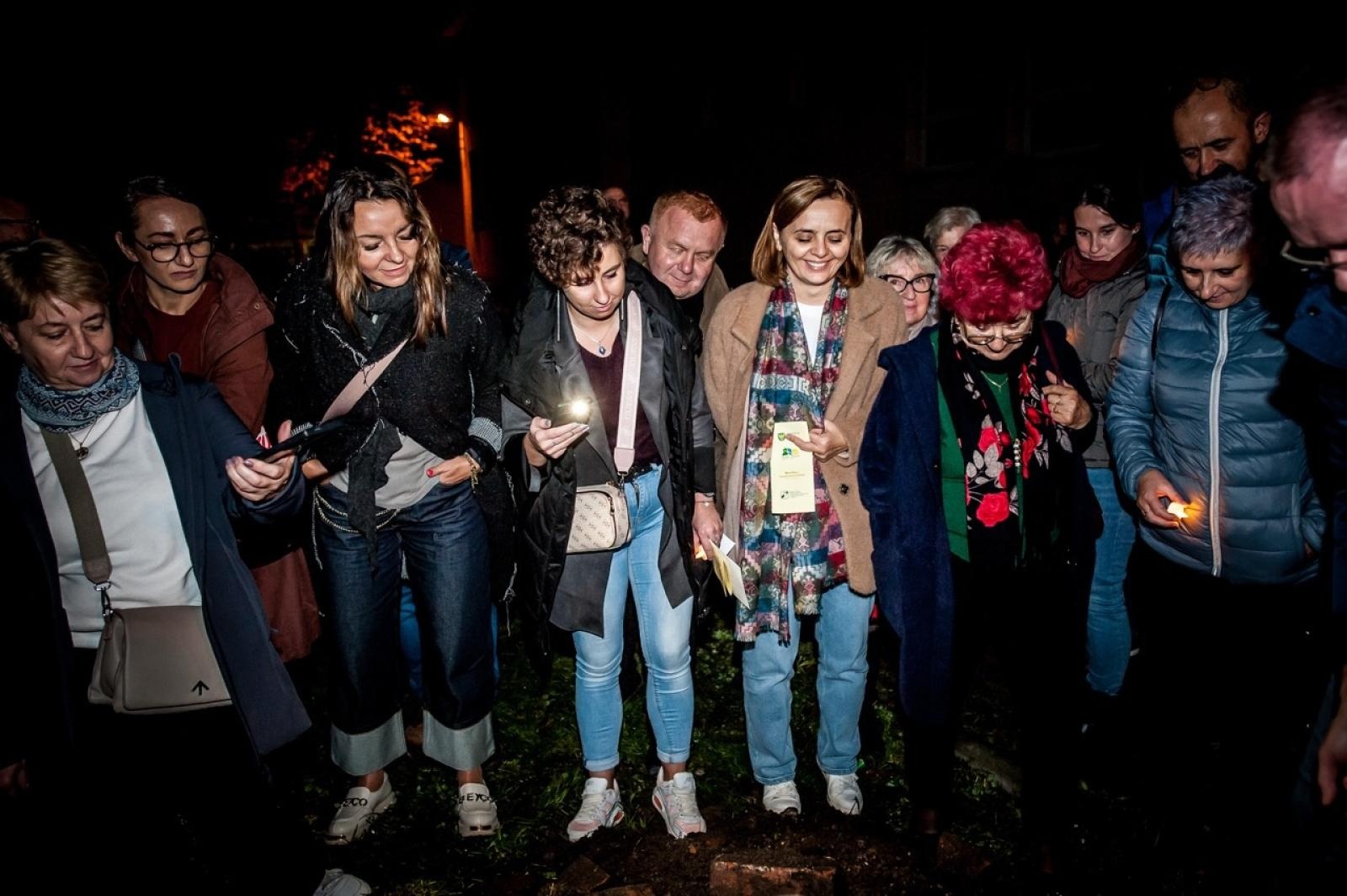 Zdjęcie w galerii na portalu naszraciborz.pl: Na tropie raciborskich masonów. Historyczny wieczór w raciborskim ośrodku dla niesłyszących [FOTO] wiadomości z regionu