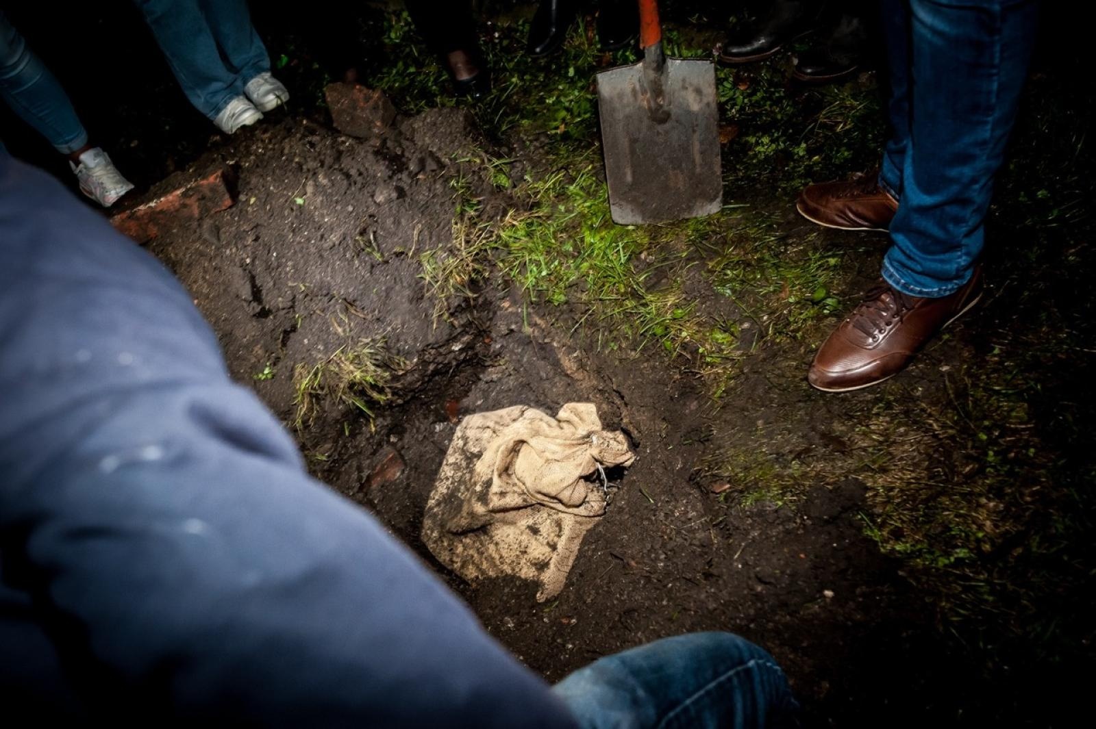 Zdjęcie w galerii na portalu naszraciborz.pl: Na tropie raciborskich masonów. Historyczny wieczór w raciborskim ośrodku dla niesłyszących [FOTO] wiadomości z regionu