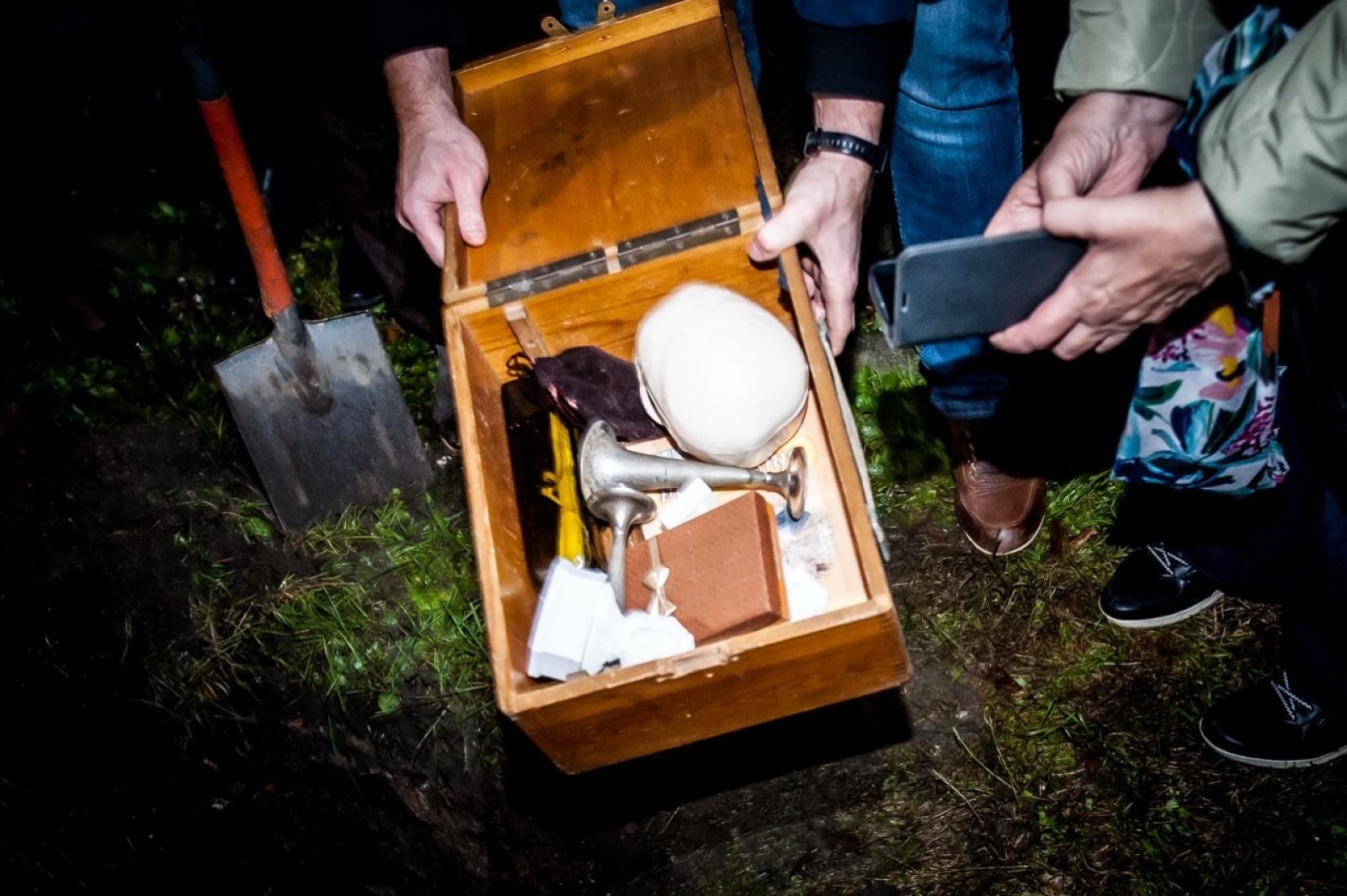 Zdjęcie w galerii na portalu naszraciborz.pl: Na tropie raciborskich masonów. Historyczny wieczór w raciborskim ośrodku dla niesłyszących [FOTO] wiadomości z regionu