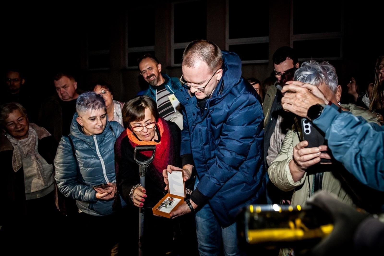 Zdjęcie w galerii na portalu naszraciborz.pl: Na tropie raciborskich masonów. Historyczny wieczór w raciborskim ośrodku dla niesłyszących [FOTO] wiadomości z regionu