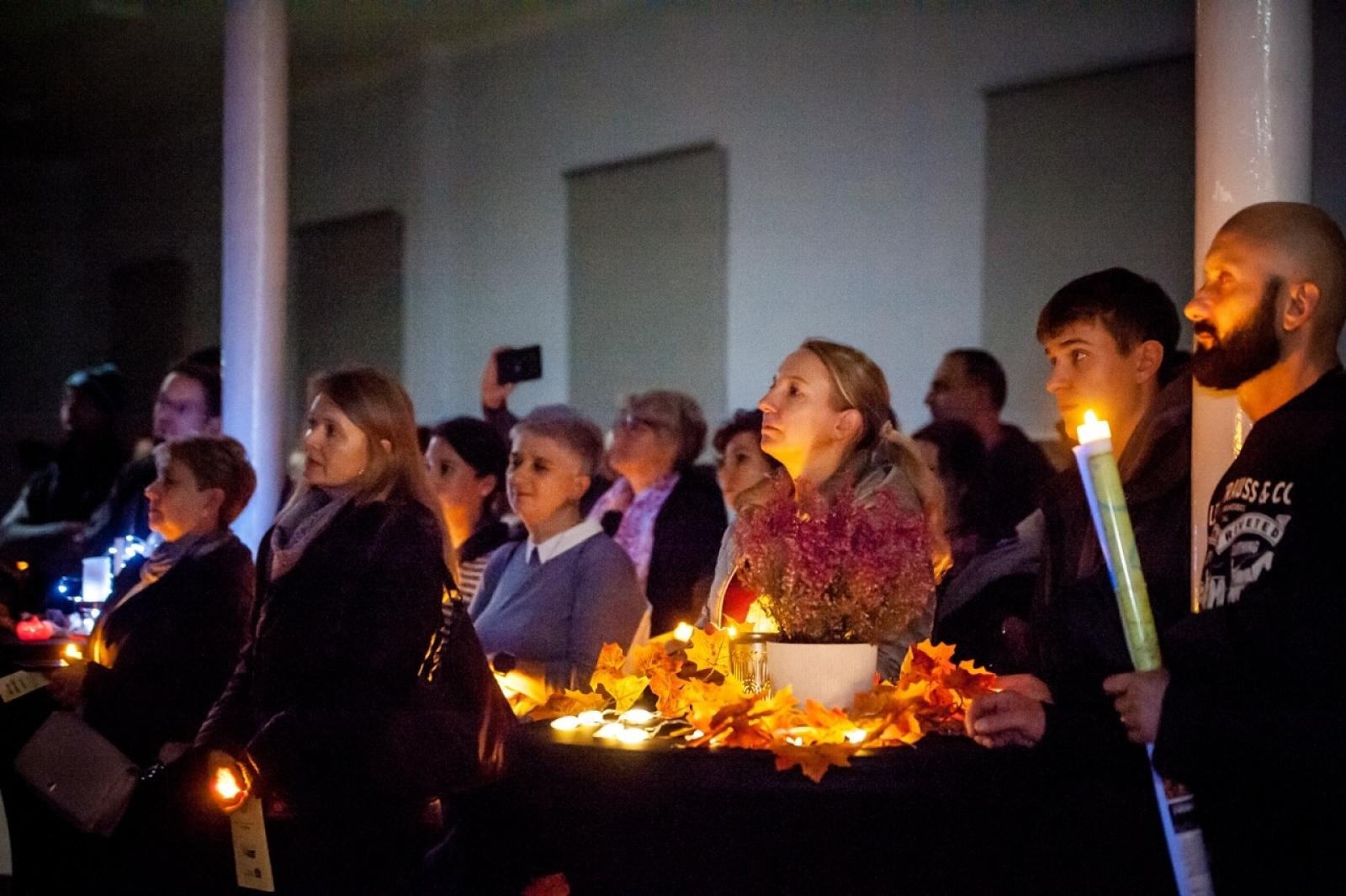 Zdjęcie w galerii na portalu naszraciborz.pl: Na tropie raciborskich masonów. Historyczny wieczór w raciborskim ośrodku dla niesłyszących [FOTO] wiadomości z regionu
