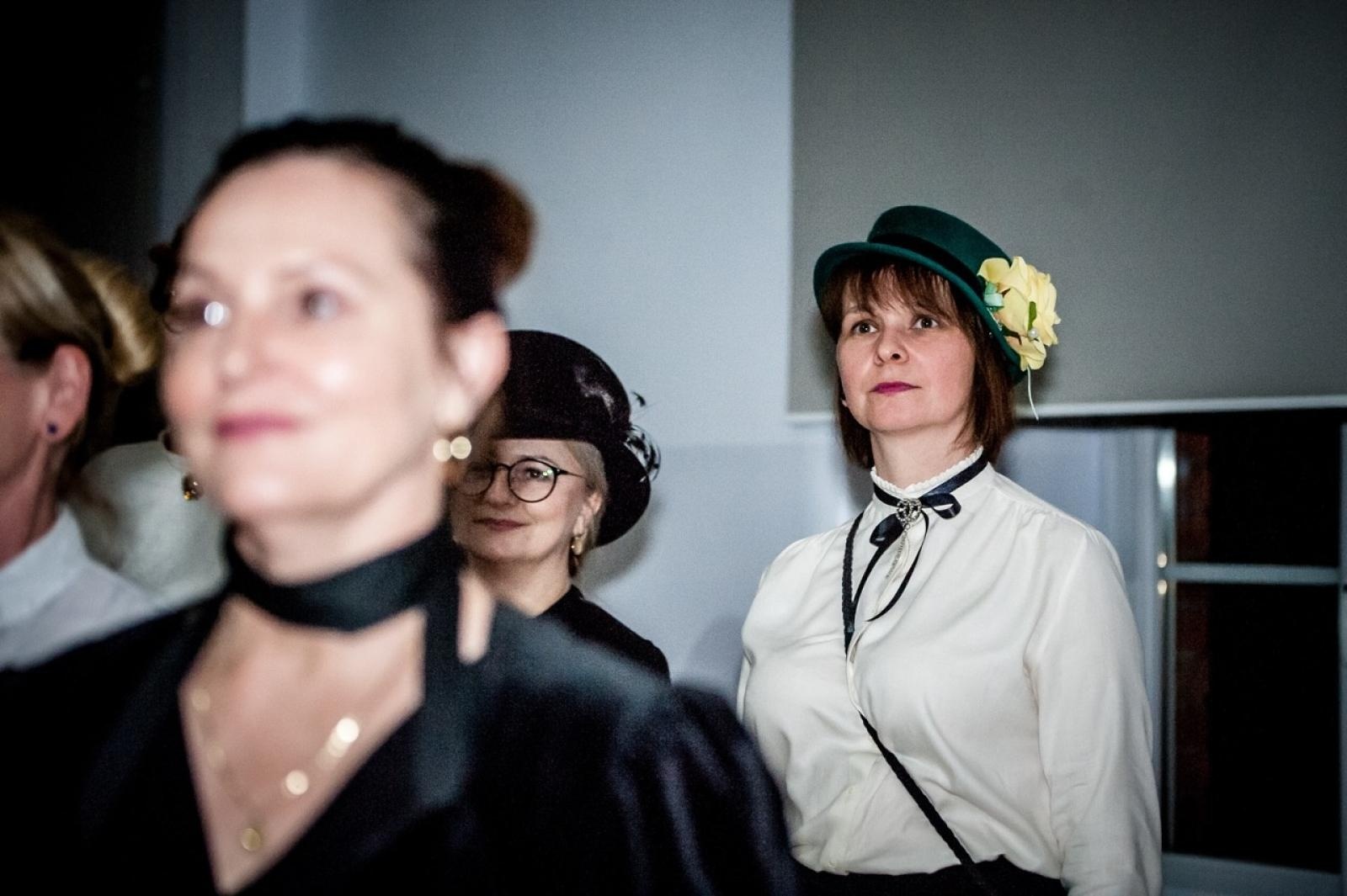 Zdjęcie w galerii na portalu naszraciborz.pl: Na tropie raciborskich masonów. Historyczny wieczór w raciborskim ośrodku dla niesłyszących [FOTO] wiadomości z regionu